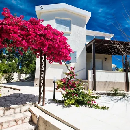 The Ultimate 5 Star Villa With Private Pool And Close To The Beach Ayia Napa Villa 1380 * 아이아 나파